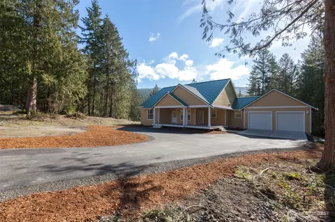 595 Spotted Owl Ln, Sequim, WA 98382