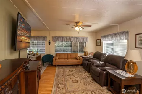 417 Dungeness Mdws, Sequim, WA 98382 photo 31