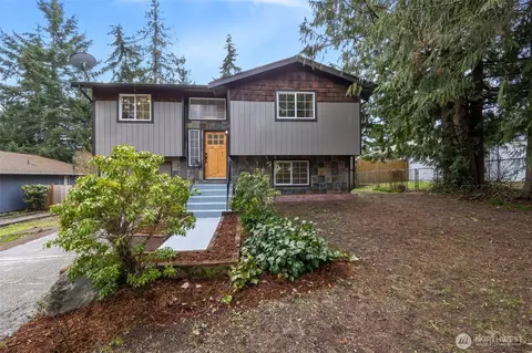 7350 E Harrison St, Port Orchard, WA 98366