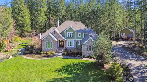 7172 Windflower Pl NW, Seabeck, WA 98380