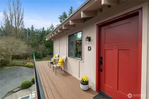 2812 Garden Ct #D, Steilacoom, WA 98388