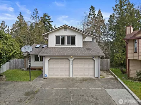 Exterior - 7545 Bridge Pl NE, Bremerton, WA 98311 photo 1 of 4