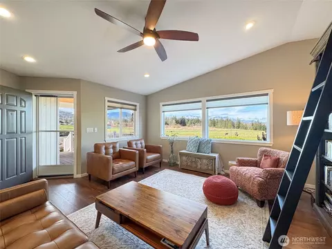 2270 S 7th Ave, Sequim, WA 98382 photo 9