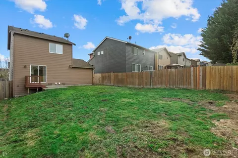 Exterior - 1907 199th St E, Spanaway, WA 98387 photo 5 of 10