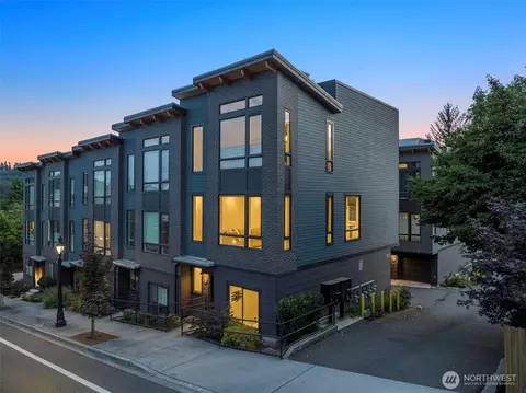 18513 104th Ave NE #1A, Bothell, WA 98011