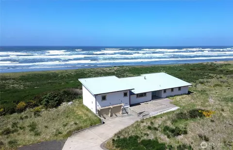 1602 Ocean Spray Ln, Westport, WA 98595