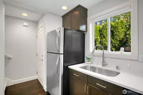Kitchen - 429 20th Ave E #B, Seattle, WA 98102 photo 4 of 4