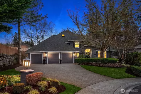 25857 SE 22nd Pl, Sammamish, WA 98075