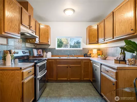 Kitchen - 435 N 90th St, Seattle, WA 98103 photo 1 of 2