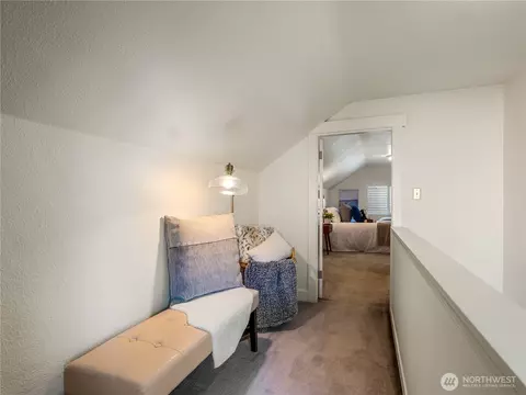 Entry Way - 435 N 90th St, Seattle, WA 98103 photo 2 of 2