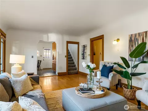 Living - 435 N 90th St, Seattle, WA 98103 photo 3 of 3