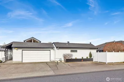 233 N State St #A, Bellingham, WA 98225