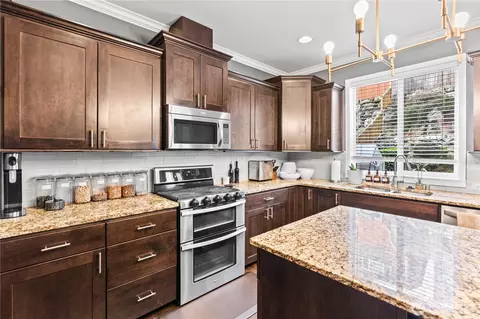 Kitchen - 20220 20th Ave E, Spanaway, WA 98387 photo 1 of 3