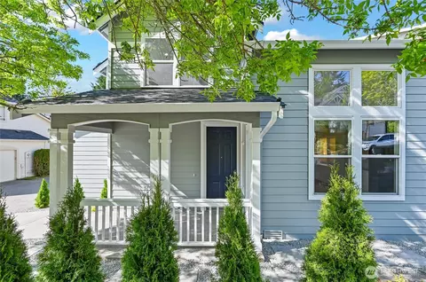 15122 NE 8th Pl, Bellevue, WA 98007