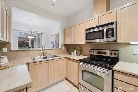 18930 Bothell-everett Hwy #R102, Bothell, WA 98012 photo 2
