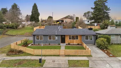 9257 8th Ave SW, Seattle, WA 98106