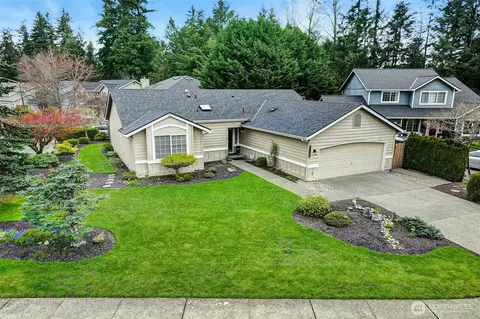 23416 SE 239th Ct, Maple Valley, WA 98038