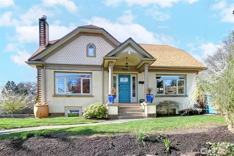 4303 Wallingford Ave N, Seattle, WA 98103