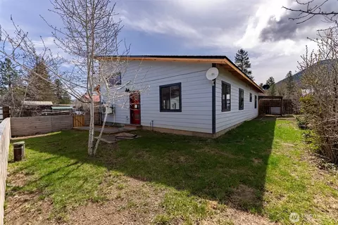 1308 Riverside Ave, Twisp, WA 98856