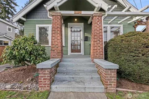 2907 N 16th St, Tacoma, WA 98406