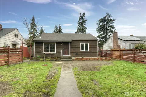 6636 S Prospect St, Tacoma, WA 98409