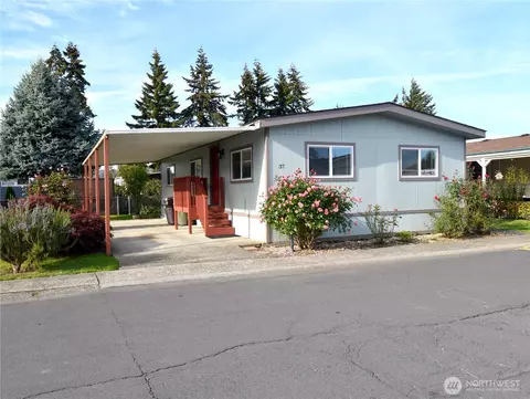 4400 Ocean Beach Hwy #37, Longview, WA 98632