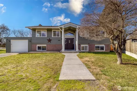 1422 Brook Ln, Walla Walla, WA 99362