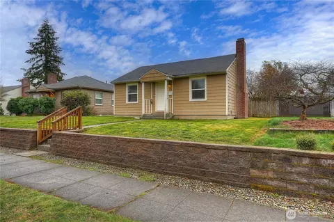5128 N 39th St, Tacoma, WA 98407