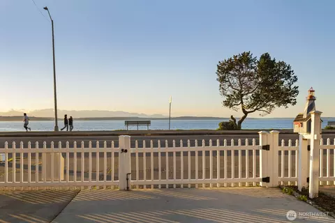 1587 Alki Ave SW, Seattle, WA 98116