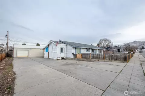 315 Fuller St, Wenatchee, WA 98801