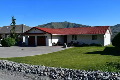 128 Bogey Blvd, Chelan, WA 98816