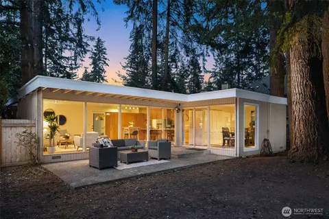 16415 NE 30th St, Bellevue, WA 98008