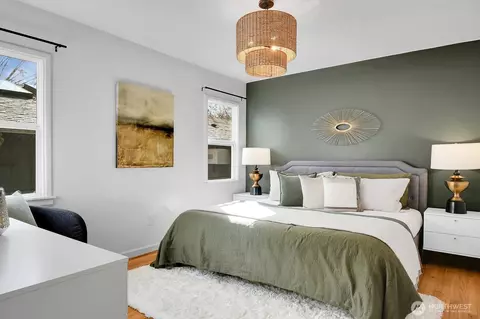 Bedroom - 205 30th Ave E, Seattle, WA 98112 photo 1 of 3