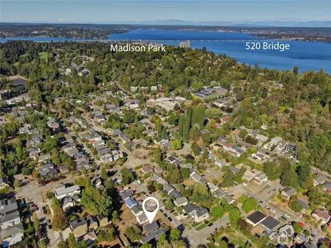 View/Area - 205 30th Ave E, Seattle, WA 98112 photo 3 of 3