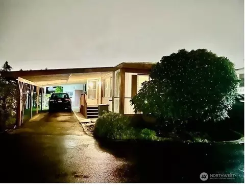 18501 52nd Ave W #41, Lynnwood, WA 98037