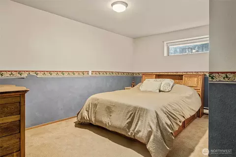 Bedroom - 18009 Bellflower Rd, Bothell, WA 98012 photo 4 of 5