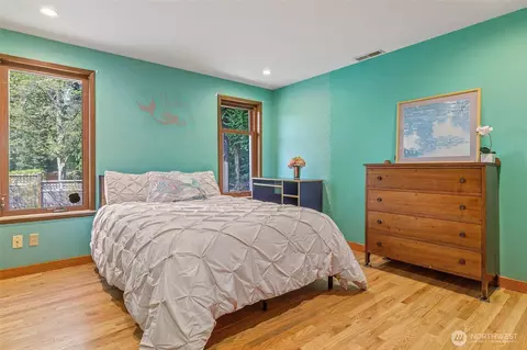 Bedroom - 18009 Bellflower Rd, Bothell, WA 98012 photo 3 of 5