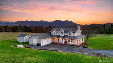 24219 Mosier Rd, Sedro Woolley, WA 98284