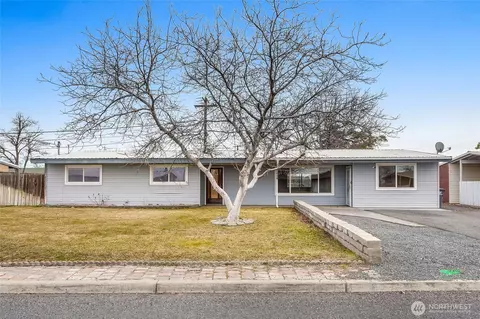 114 Schilling Dr, Moses Lake, WA 98837