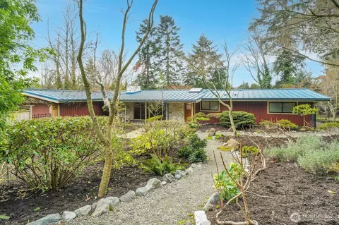 19209 37th Ave NE, Lake Forest Park, WA 98155
