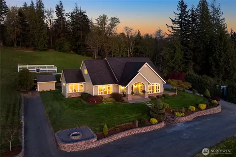 32250 SE Mountain View Dr, Black Diamond, WA 98010