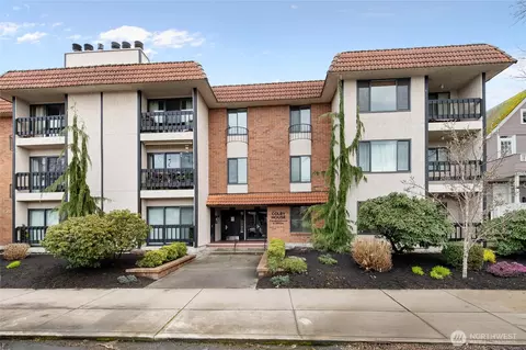 3207 Colby Ave #203, Everett, WA 98201