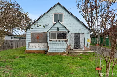 304 E Perry St, Aberdeen, WA 98520
