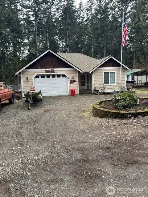 20 NE Bonanza Rd, Belfair, WA 98528