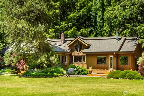 16902 156th Ln SE, Yelm, WA 98597