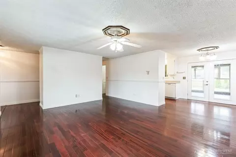 Living - 8803 Emerson Pl, Everett, WA 98208 photo 5 of 7