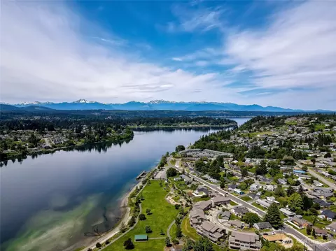 239 Apple St, Bremerton, WA 98310