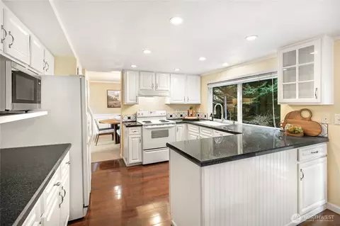 Kitchen - 16609 28th Dr SE, Bothell, WA 98012 photo 1 of 3