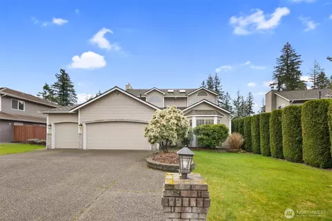23049 SE 243rd Pl, Maple Valley, WA 98038