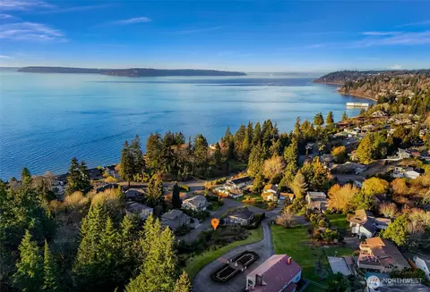 8038 Cyrus Pl, Edmonds, WA 98026